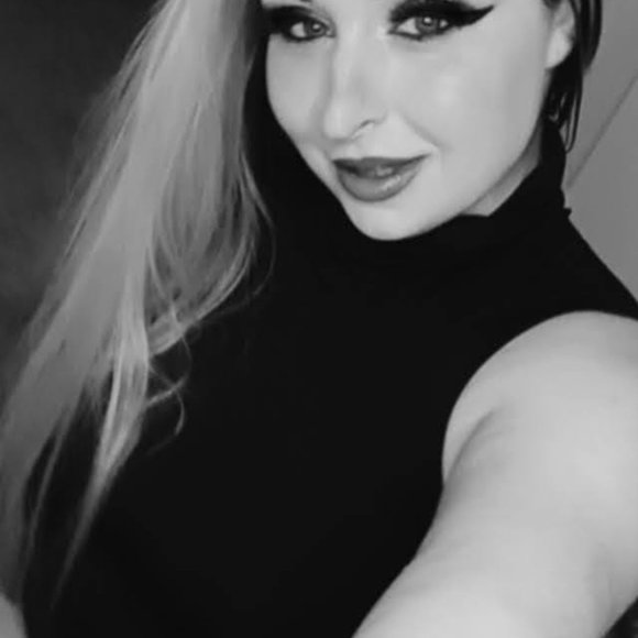 Meet your Posher - Picture 4 of 4